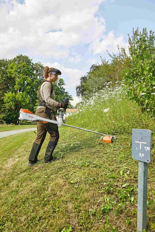 STIHL Akku-Motorsense FSA 135 Grundgerät / GSB 260-2 - ohne Akku und ohne Ladegerät